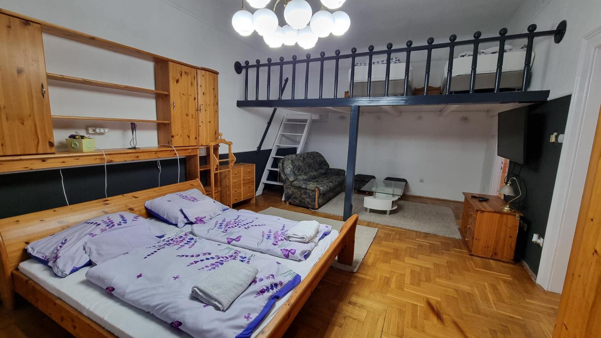 Centrum Panzio Debrecen Luaran gambar